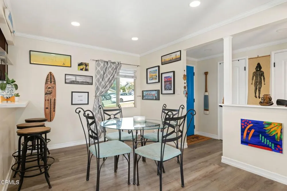 2240 Crestmont Drive Ventura, CA 93003