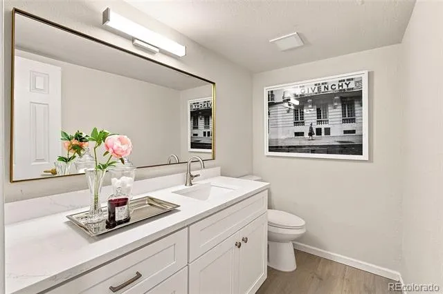 6475 S Dayton Street #103 Englewood, CO 80111