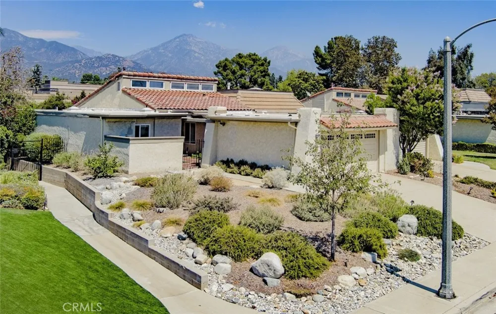 429 Champlain Claremont, CA 91711