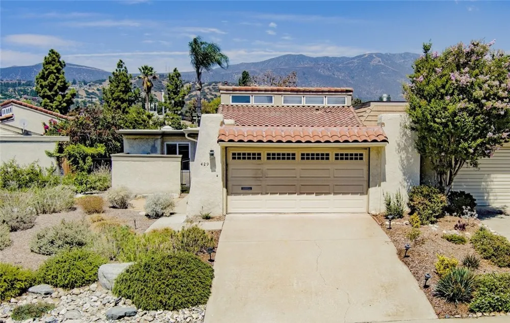 429 Champlain Claremont, CA 91711