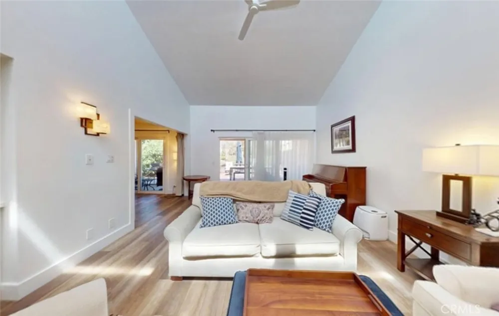 429 Champlain Claremont, CA 91711