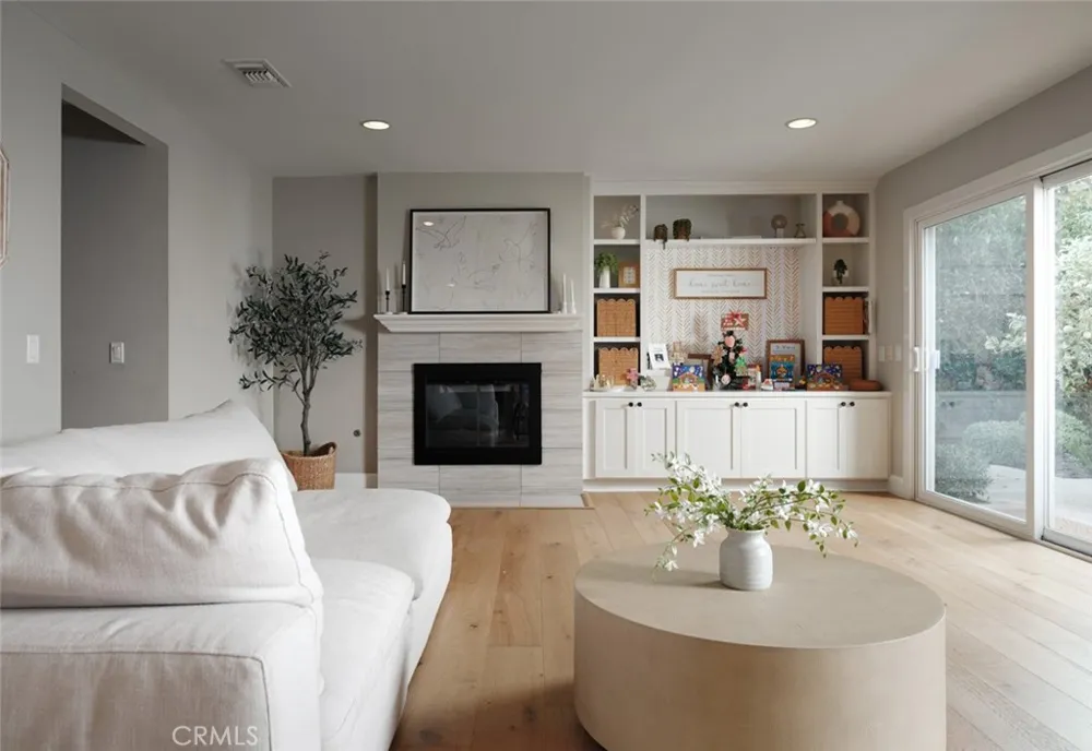2056 Port Weybridge Place Newport Beach, CA 92660