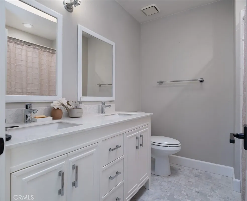 2056 Port Weybridge Place Newport Beach, CA 92660