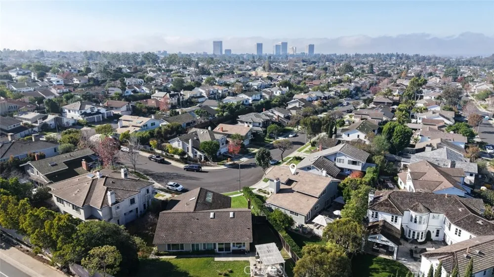2056 Port Weybridge Place Newport Beach, CA 92660