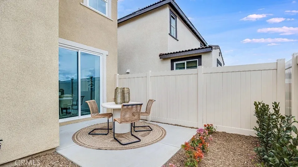1254 Thunderbolt Lane Rialto, CA 92376