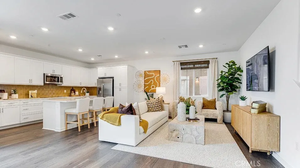 1254 Thunderbolt Lane Rialto, CA 92376