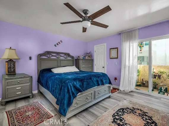 18411 Hatteras #114 Tarzana, CA 91356