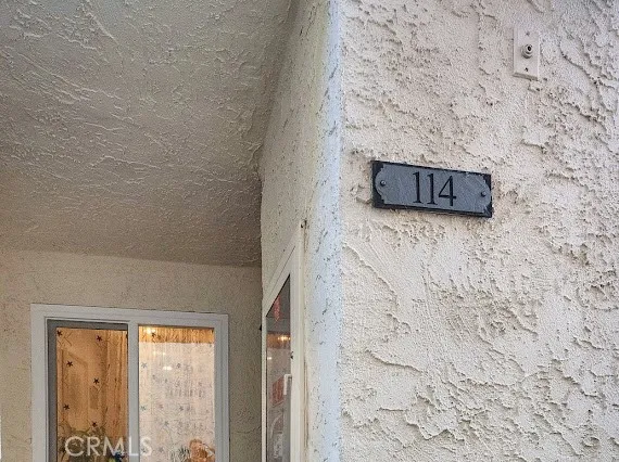18411 Hatteras #114 Tarzana, CA 91356
