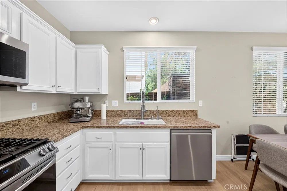 10947 Periwinkle Riverside, CA 92503