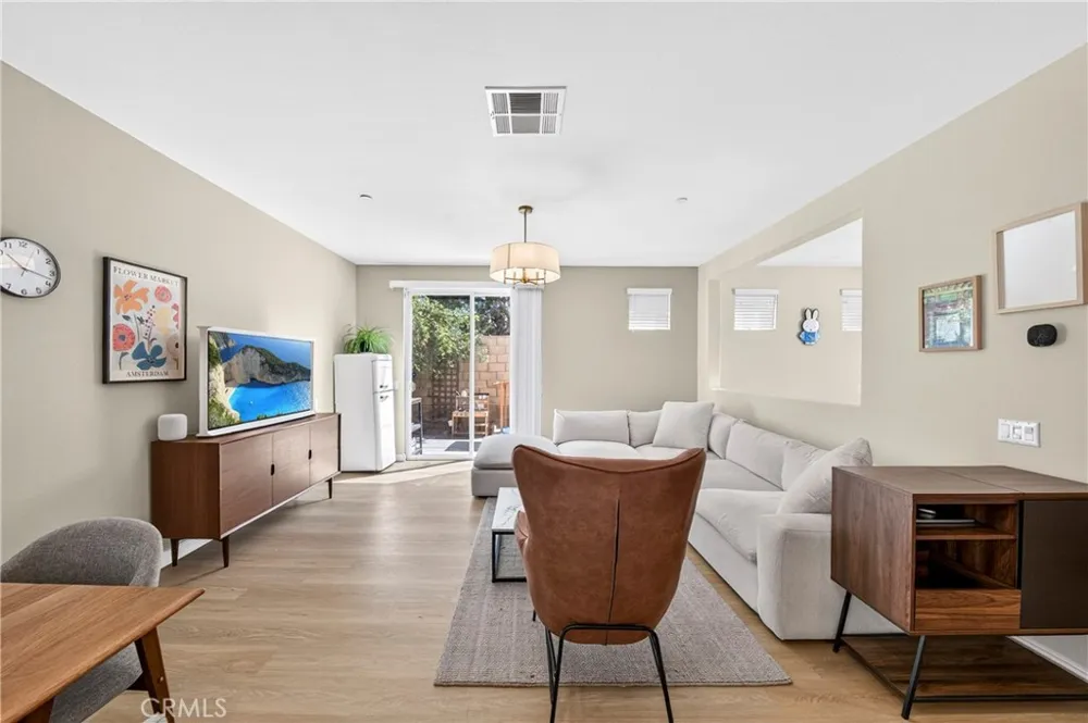 10947 Periwinkle Riverside, CA 92503