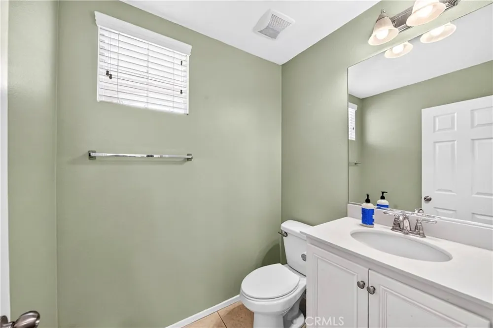 10947 Periwinkle Riverside, CA 92503