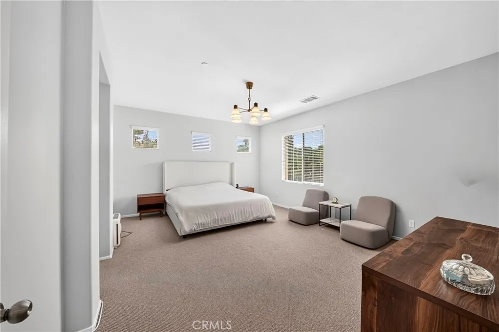 10947 Periwinkle Riverside, CA 92503