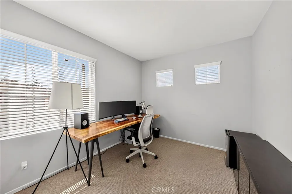 10947 Periwinkle Riverside, CA 92503