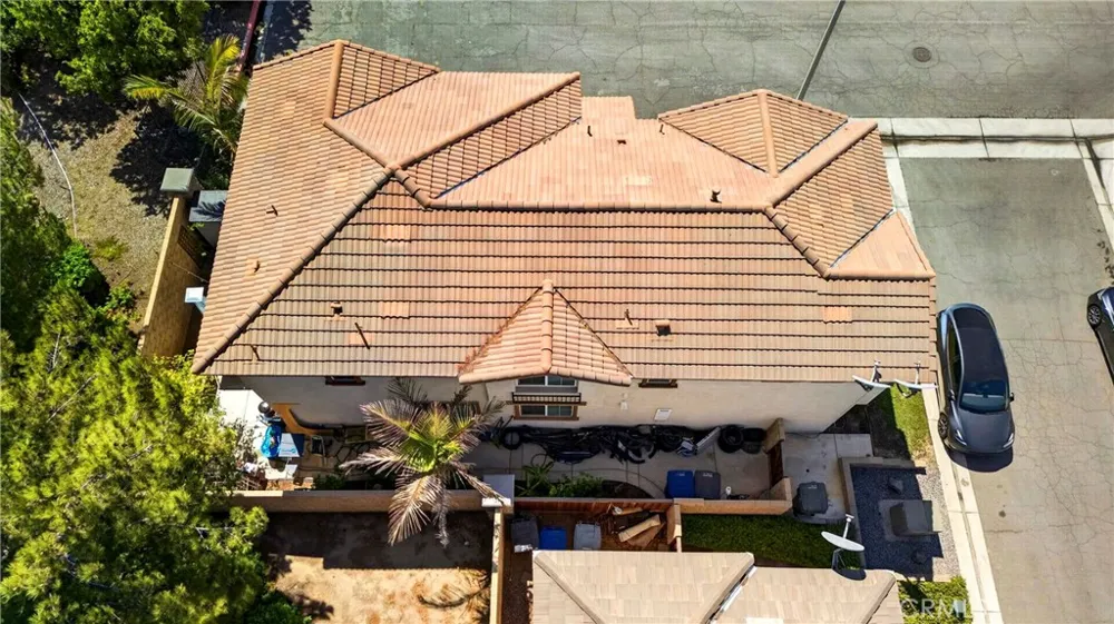 10947 Periwinkle Riverside, CA 92503