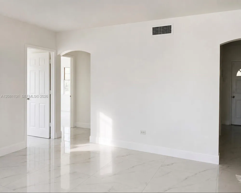 1220 E 10th Ave Hialeah, FL 33010