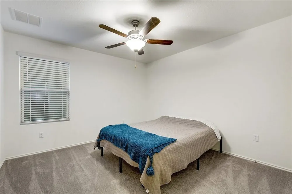 15400 Summer Ray Drive Del Valle, TX 78617