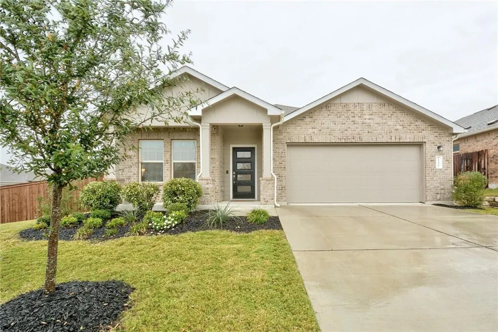 15400 Summer Ray Drive Del Valle, TX 78617