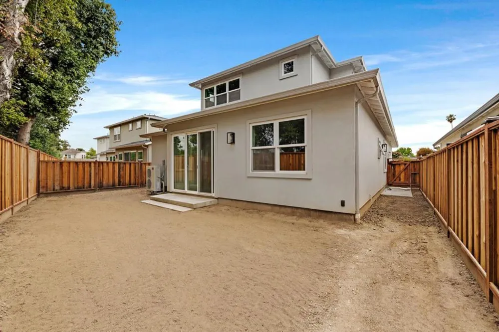 34914 Moina Shaiq Fremont, CA 94555