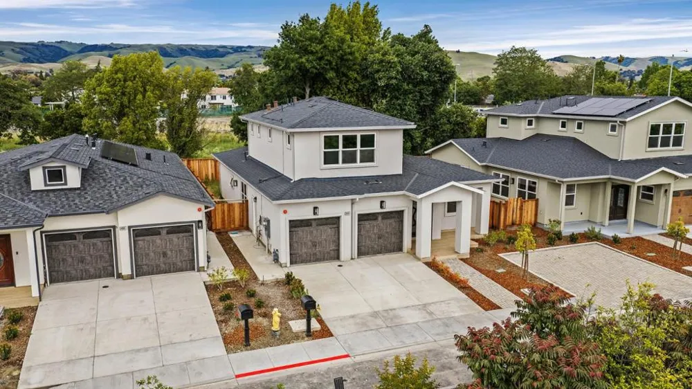 34914 Moina Shaiq Fremont, CA 94555