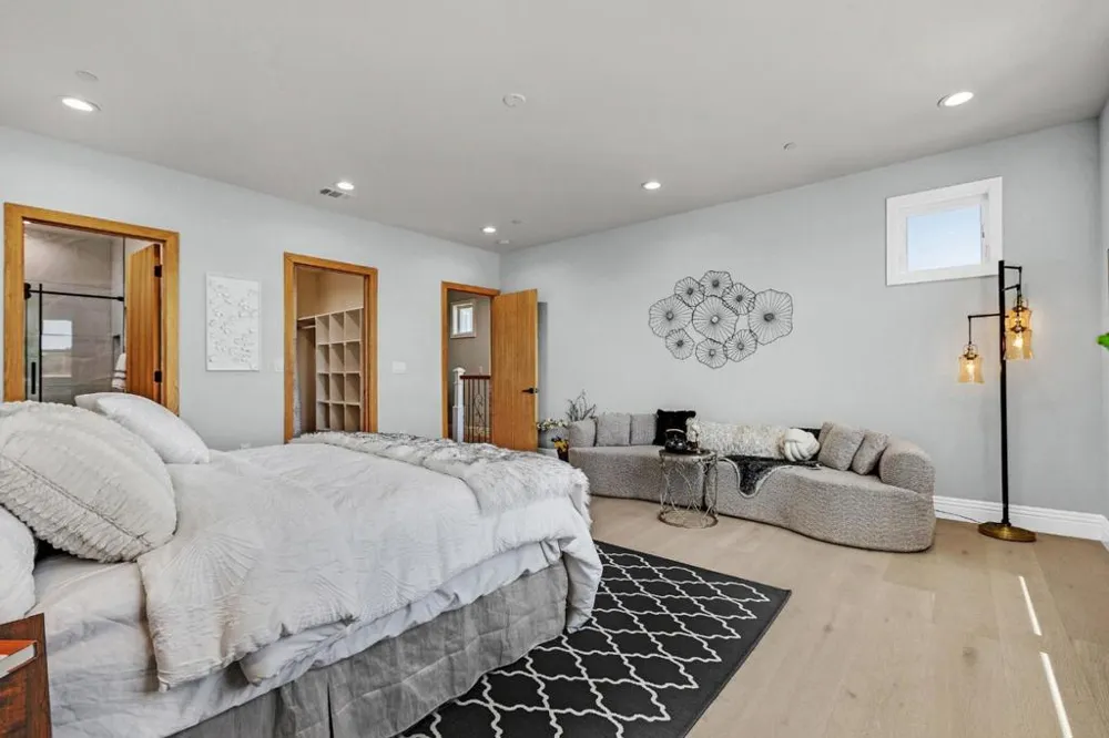 34914 Moina Shaiq Fremont, CA 94555