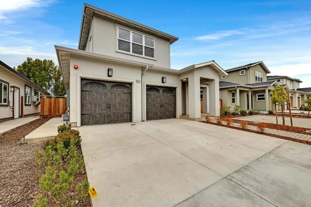 34914 Moina Shaiq Fremont, CA 94555