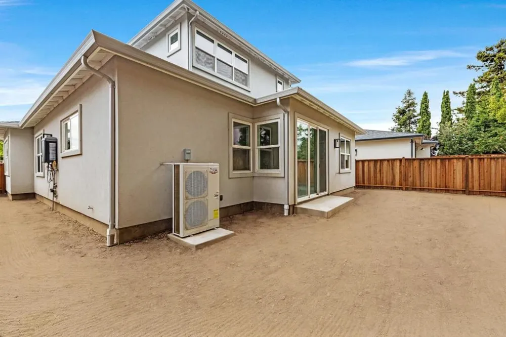 34914 Moina Shaiq Fremont, CA 94555