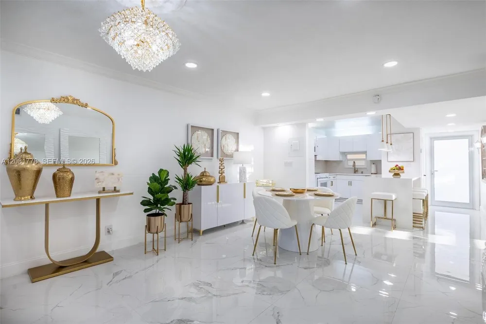 300 S Hollybrook Dr #310 Pembroke Pines, FL 33025