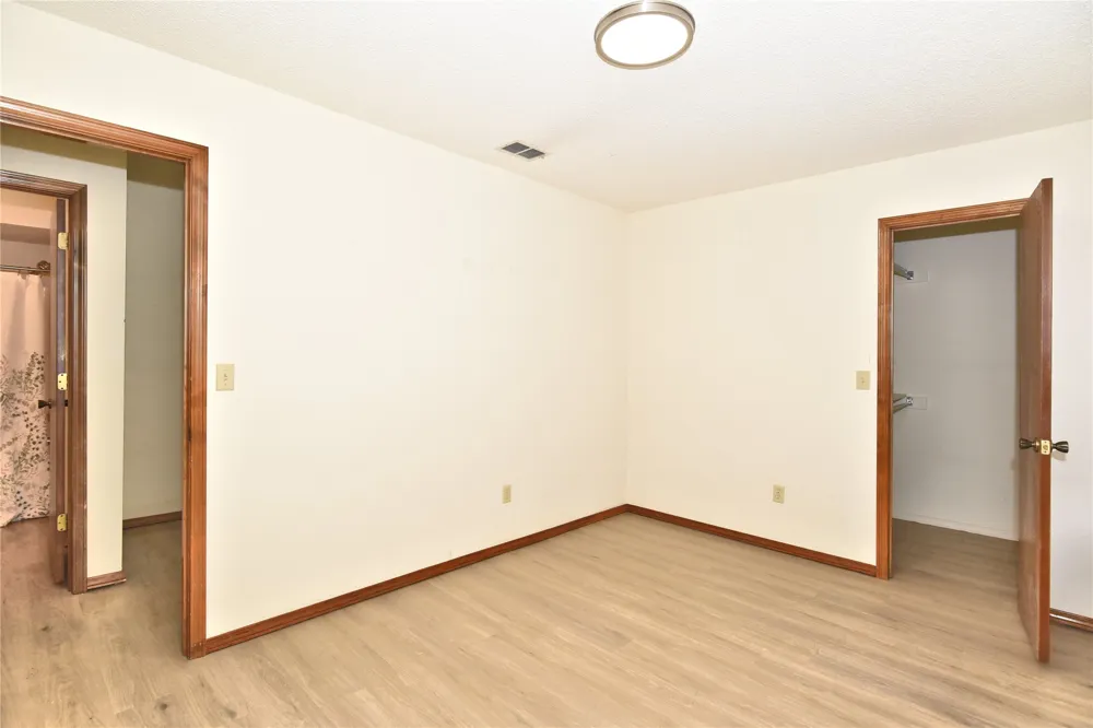 2500 W Honolulu Street Broken Arrow, OK 74012