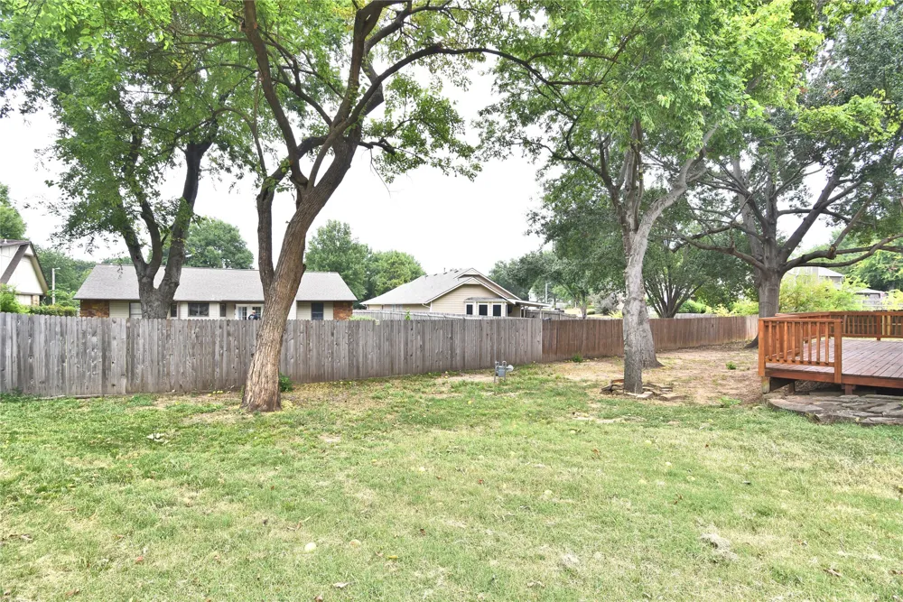 2500 W Honolulu Street Broken Arrow, OK 74012