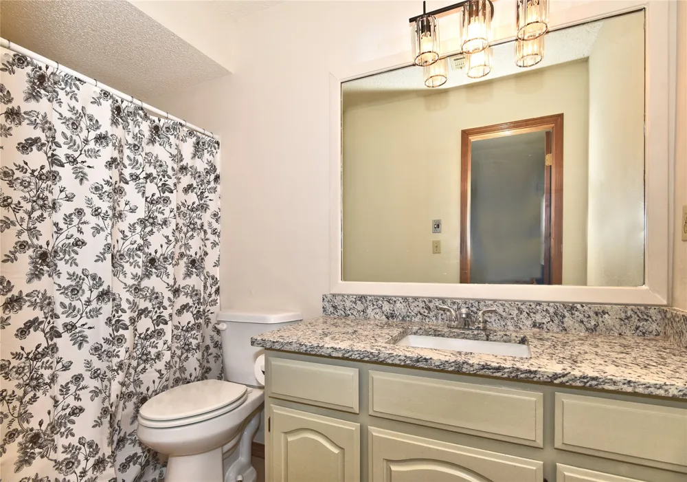 2500 W Honolulu Street Broken Arrow, OK 74012