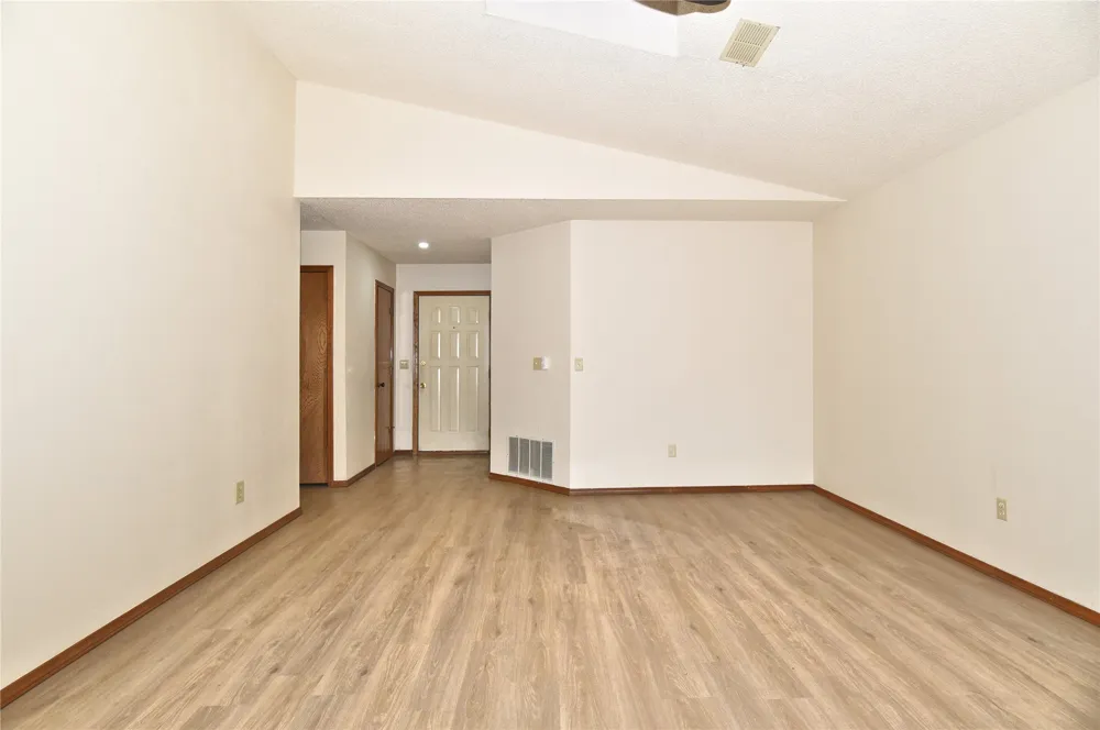 2500 W Honolulu Street Broken Arrow, OK 74012