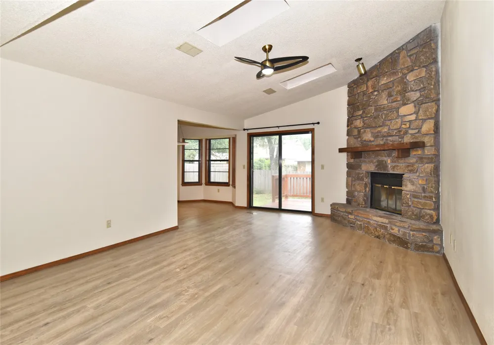 2500 W Honolulu Street Broken Arrow, OK 74012