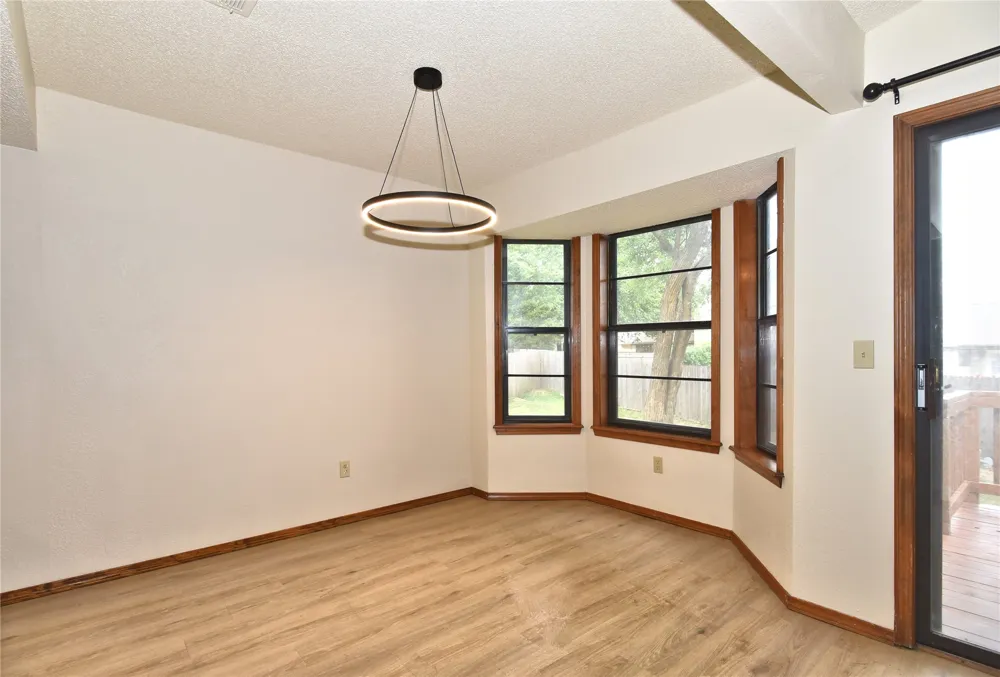 2500 W Honolulu Street Broken Arrow, OK 74012