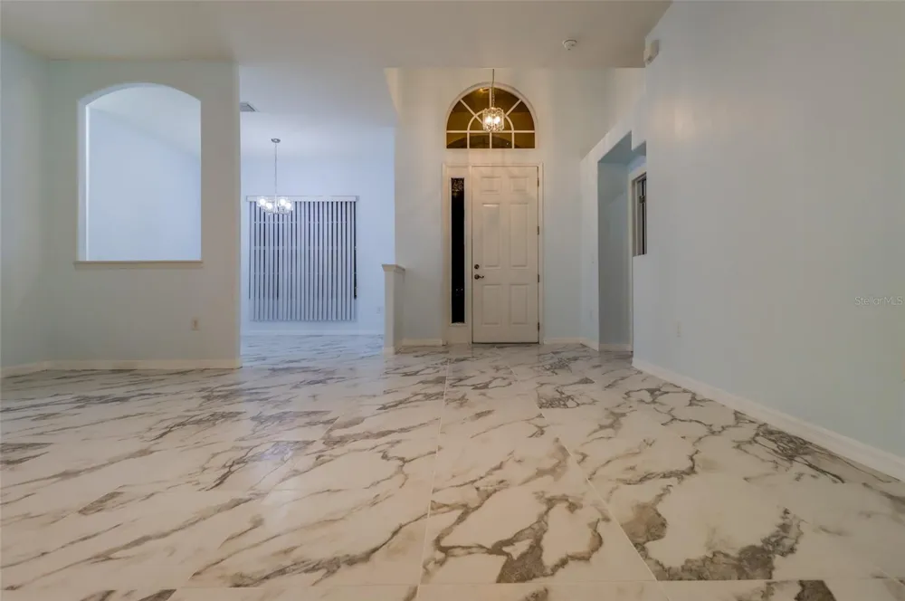 207 TAYLOR BAY LANE Brandon, FL 33510