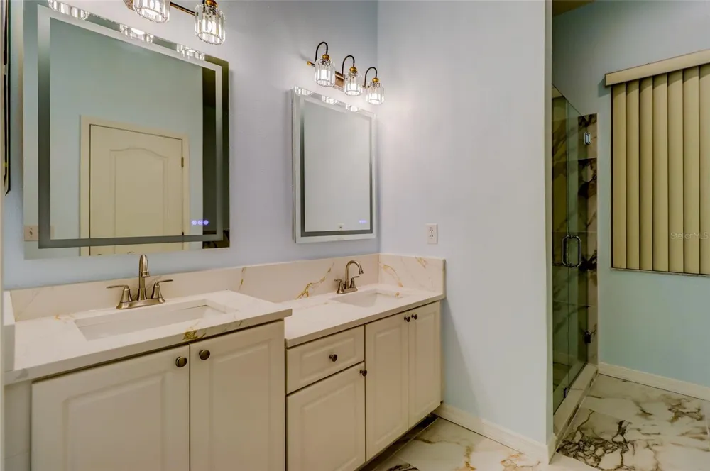 207 TAYLOR BAY LANE Brandon, FL 33510