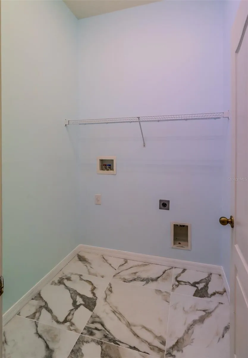 207 TAYLOR BAY LANE Brandon, FL 33510