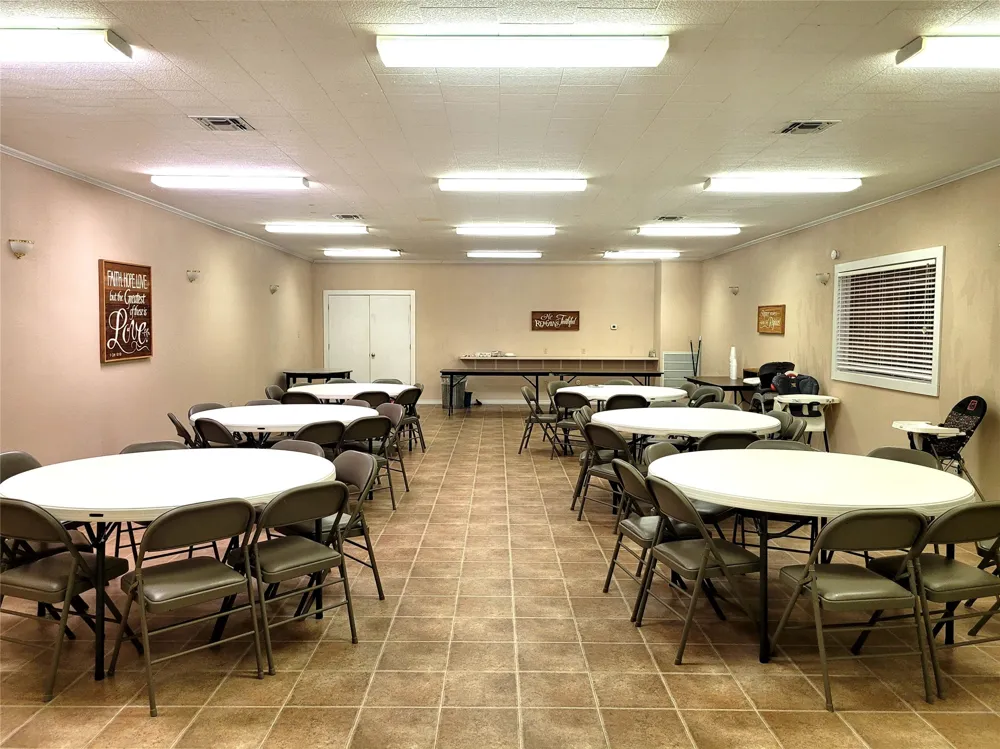 1245 NW 19TH Paris, TX 75460