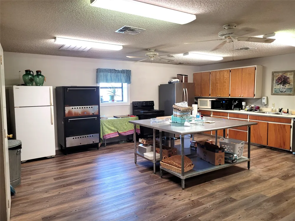 1245 NW 19TH Paris, TX 75460