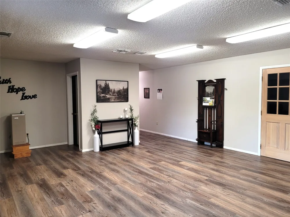 1245 NW 19TH Paris, TX 75460