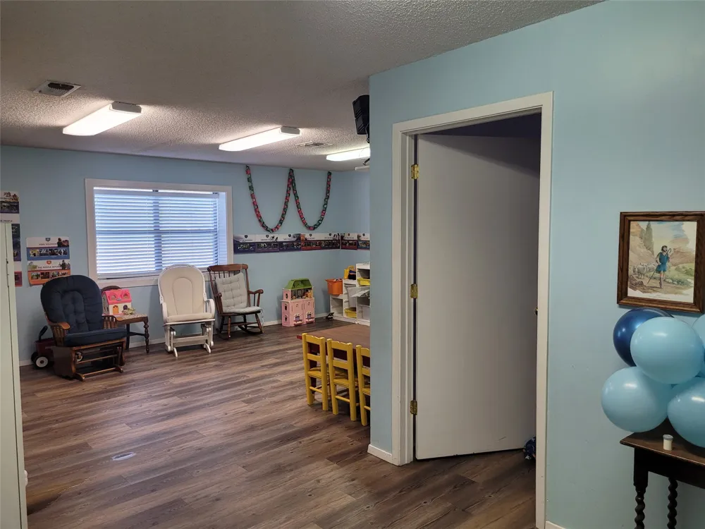 1245 NW 19TH Paris, TX 75460