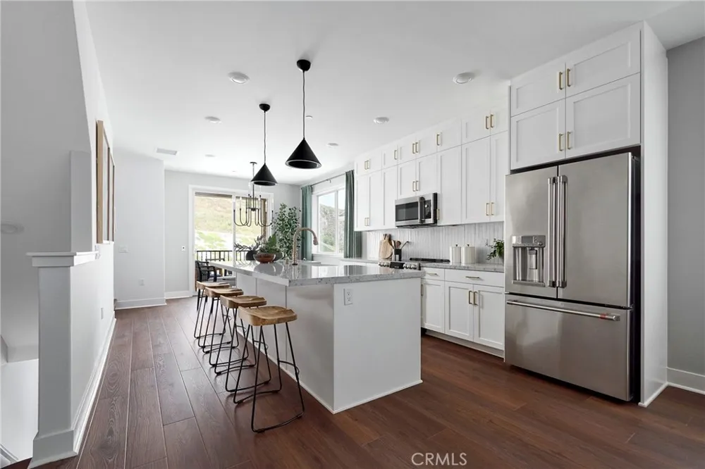 27358 Harrier Court Valencia, CA 91355