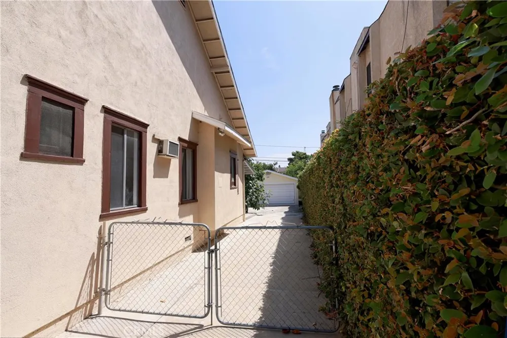 924 Stoneman Alhambra, CA 91801