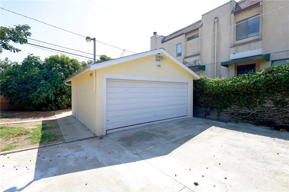 924 Stoneman Alhambra, CA 91801
