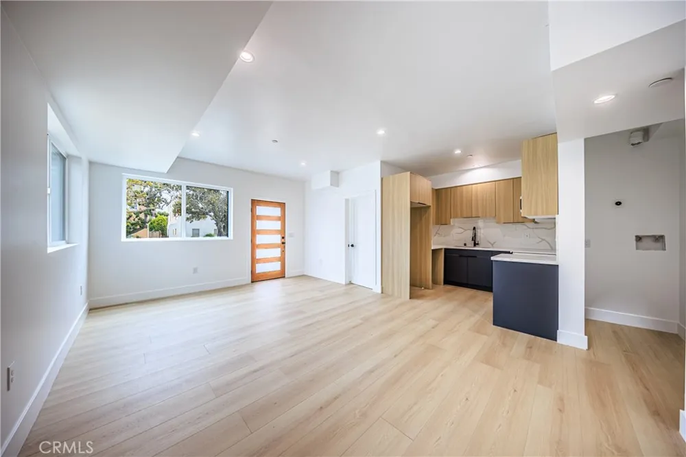 1015 Citrus Avenue #3 Los Angeles, CA 90019