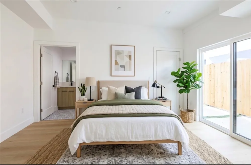 1015 Citrus Avenue #3 Los Angeles, CA 90019