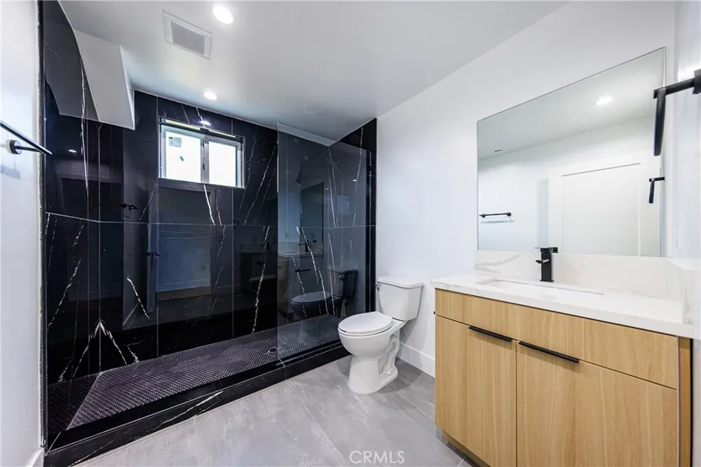 1015 Citrus Avenue #3 Los Angeles, CA 90019