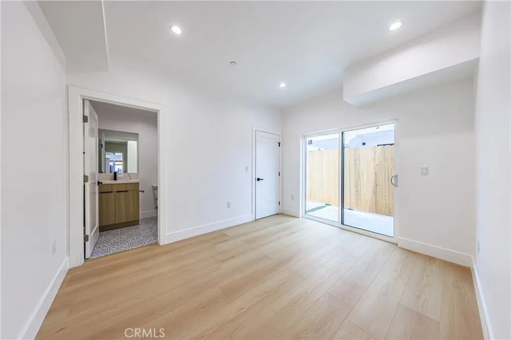 1015 Citrus Avenue #3 Los Angeles, CA 90019