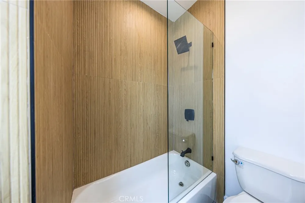 1015 Citrus Avenue #3 Los Angeles, CA 90019