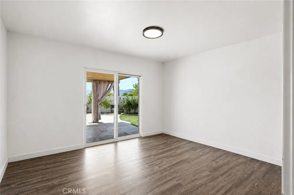 209 Southshore Lake Elsinore, CA 92530