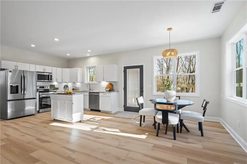 3114 Old Cornelia Highway Gainesville, GA 30507